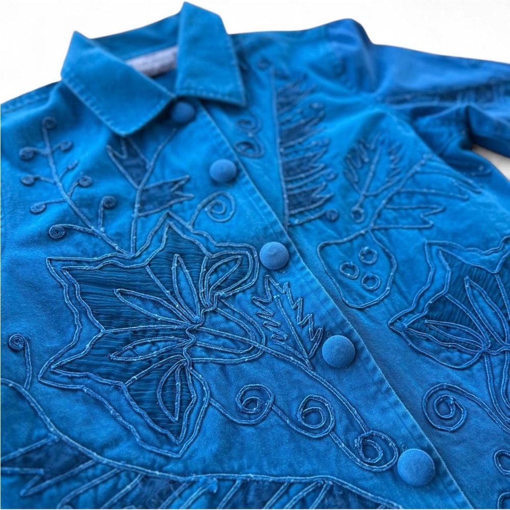 Vintage Boho Embroidered Denim Jacket Size M 100% cotton